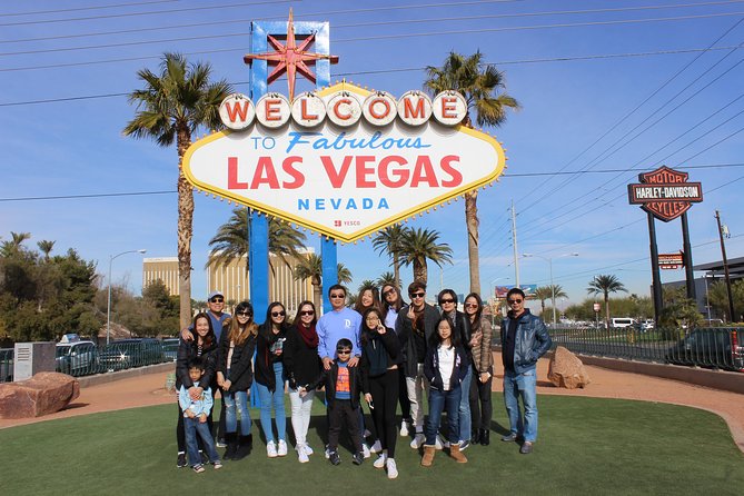 1.5-Hour Las Vegas Strip Limo Tour with Champagne and Photo Stops - The Welcome to Fabulous Las Vegas sign