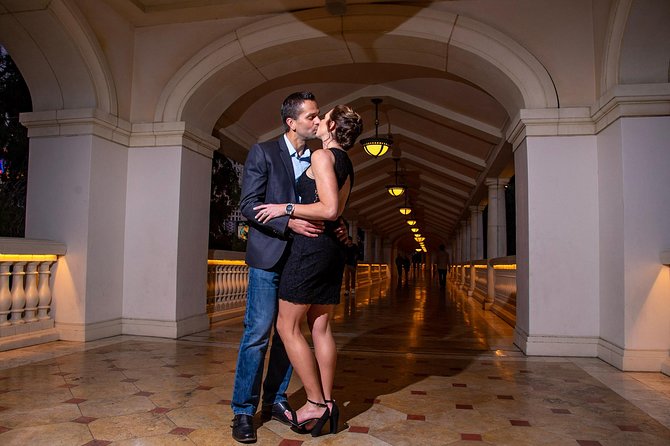 1 Hour Private Limo Photo Tour - Starting at your Strip or downtown hotel