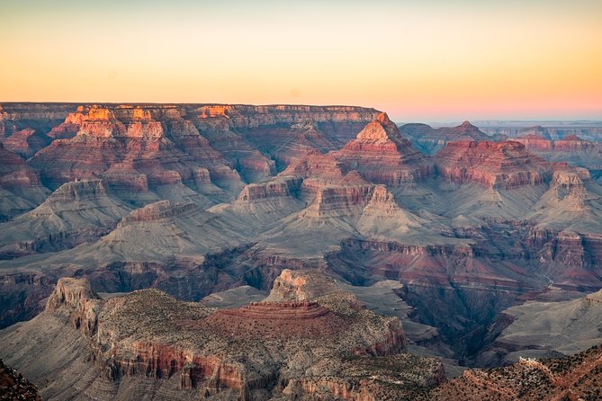 2 Day: Grand Canyon, Antelope Canyon, Horseshoe Bend, Zion Tour - Zion’s red walls and the Watchman Trail