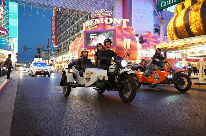 2-Hour Private Tour of Las Vegas by Night on a Sidecar - What the guide and equipment add