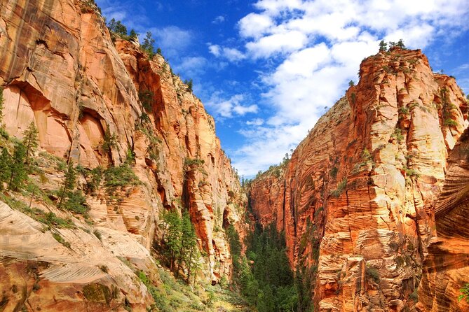 3-Day Southwest National Parks Private Tour from Las Vegas - Food, luggage, and weather need planning