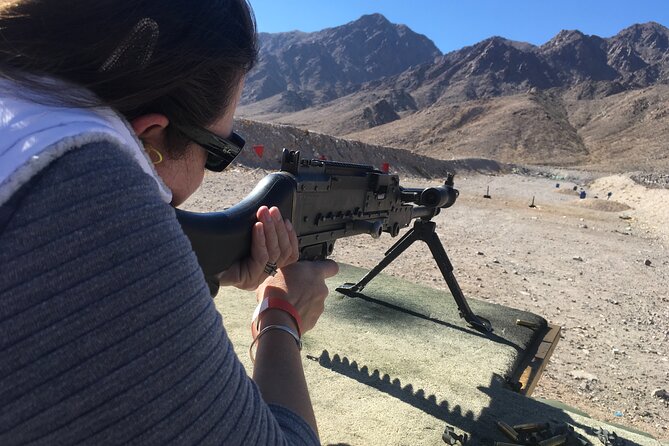 3 Gun Desert Machine Gun Shooting Adventure - The desert setting adds more than scenery