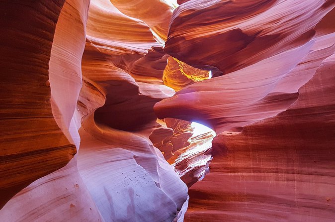 Antelope Canyon and Horseshoe Bend by Airplane from Las Vegas - The people who shape the day