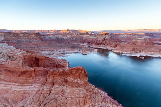 Antelope Canyon and Horseshoe Bend Day Trip from Las Vegas - Guides, communication, and the service you can expect
