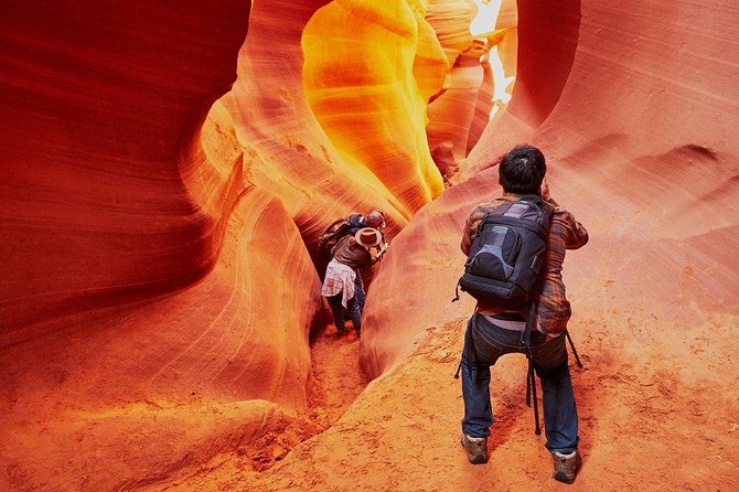 Antelope Canyon and Horseshoe Bend Small Group Tour from Vegas - Wahweap Overlook and Lake Powell