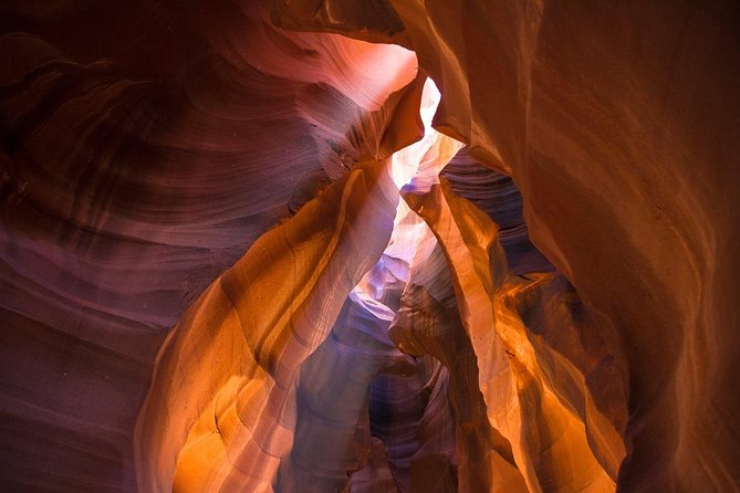 Antelope Canyon and Horseshoe Bend Small Group Tour from Vegas - Food, water, and comfort on a 15-hour day