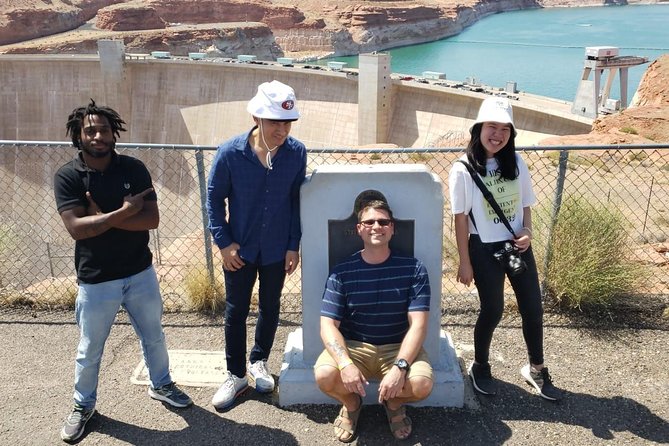 Antelope Canyon & Horseshoe Bend Tour from Las Vegas with Lunch - The 5:00 am departure from Treasure Island