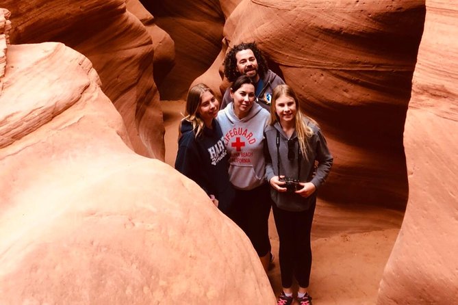 Antelope Canyon & Horseshoe Bend with Lunch - Inside Antelope Canyon with a Navajo guide