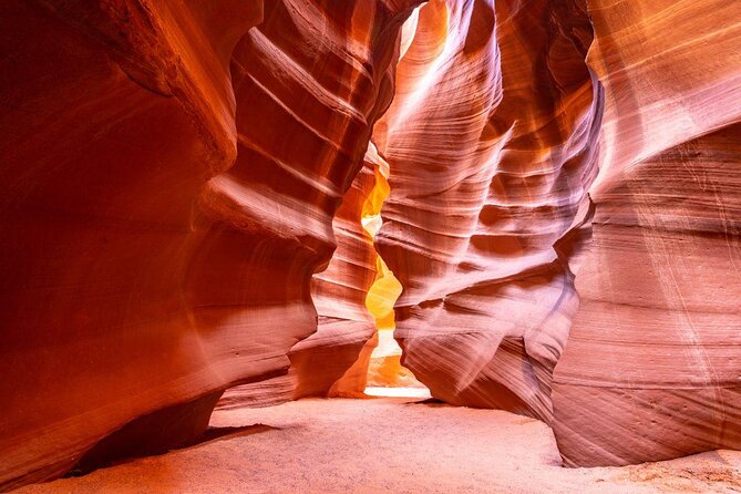 Antelope Canyon Luxury Private Tour from Las Vegas - Key points to know before booking