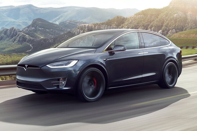 Arrival Private Transfer from Las Vegas Airport to Las Vegas by electric vehicle - What the price means for your group
