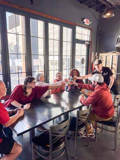 Art & Ale: Explore Las Vegas’ Arts District & Brewery Row - What the guide adds to the walk