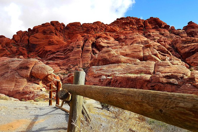 Award Winning Red Rock Canyon Tours - What the guides add to the drive