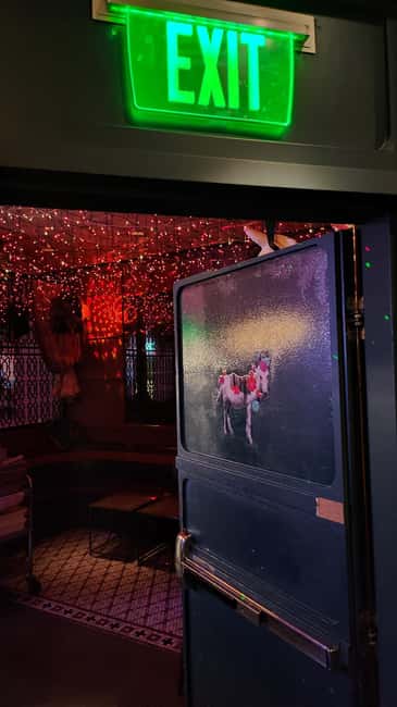 Bars Unknown: The Las Vegas Strip Bar Crawl - Starting at Casino Royale and finding your bearings