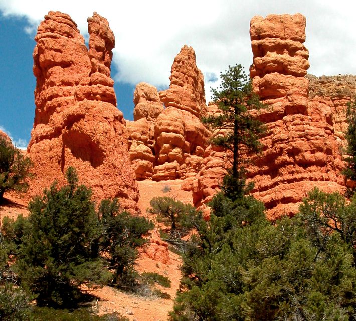 Bryce Canyon and Zion Park Combo Tour From Las Vegas - Zion’s cliffs and creative spirit