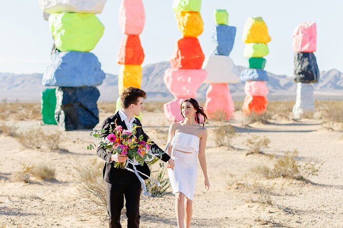 California Desert, Seven Magic Mountains and Las Vegas Sign - Why these two stops work so well together