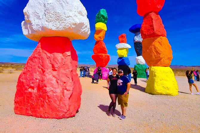 California Desert, Seven Magic Mountains and Las Vegas Sign - Guides who add practical help