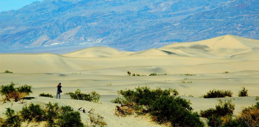 Death Valley Day-Tour from Las Vegas - Hell’s Gate puts the valley floor into perspective