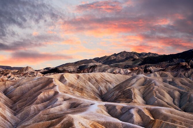 Death Valley Mojave Desert VIP Small Group Tour from Las Vegas - What the small-group vehicle means