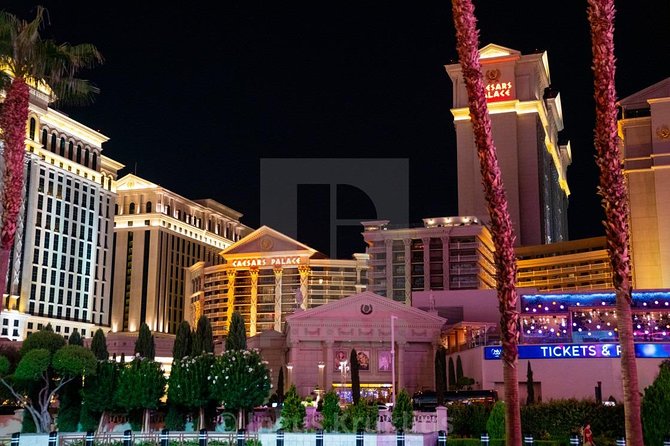 Departure Transfer: Las Vegas to Airport LAS in Luxury SUV - The 20-minute airport run