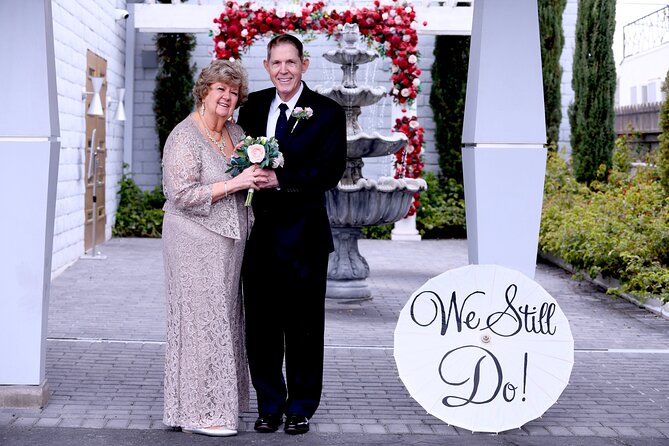 Elvis Chapel Wedding and Vow Renewal - Timing, guests, and practical planning