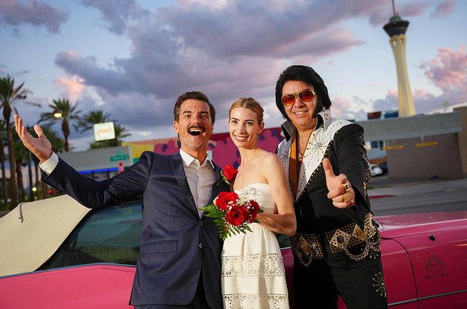 Elvis Wedding at The Little Vegas Chapel including Limousine Transportation - A close look at the price and what it covers