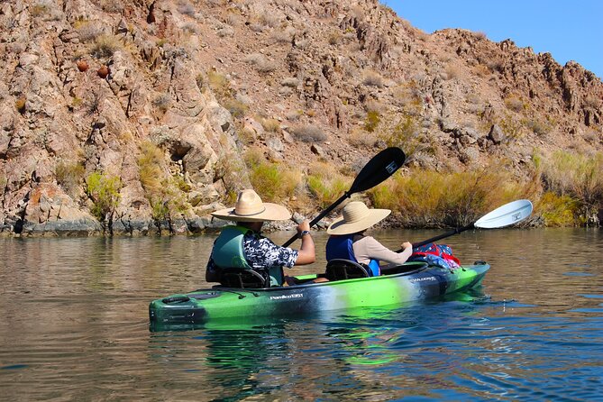 Emerald Cave Kayak Tour: Scenic Paddle - Self Drive - Why the small guide group matters