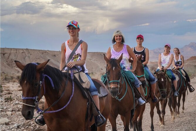 Evening Horseback Ride in Las Vegas - Small groups, photographs, and guide attention
