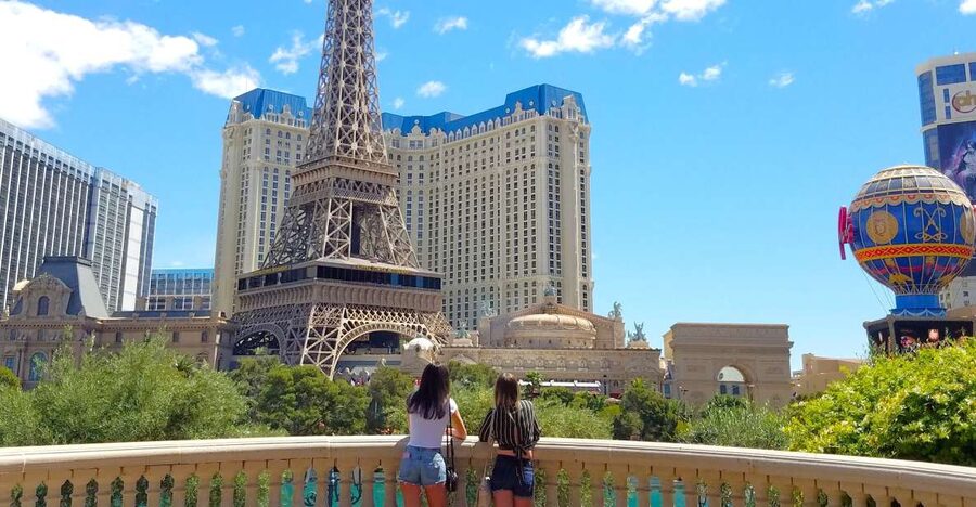 Explore Must-See Spots: Las Vegas Strip Walking Tour - Key points to know before booking