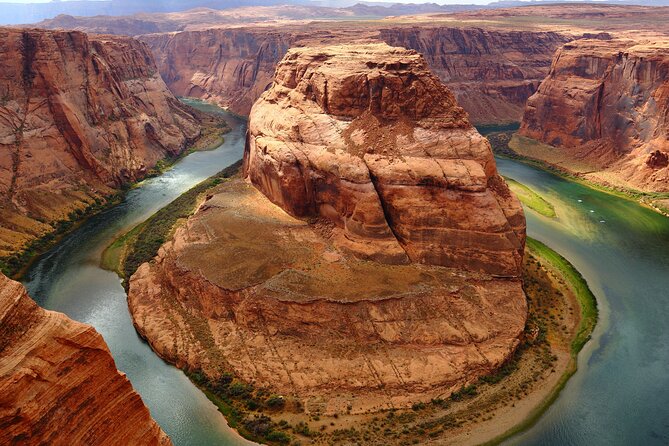 Extra Luxury tour for up to 7 to Antelope Canyon X and Horseshoes - Who should book this day trip?