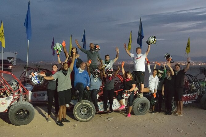 Extreme Dune Buggy Night Chase from Las Vegas - Who will enjoy this most?
