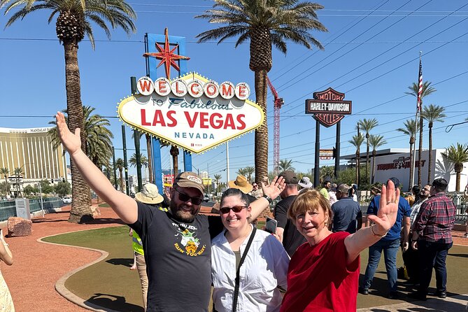 Famous Las Vegas Tour - The Strip, where Las Vegas puts on its biggest show