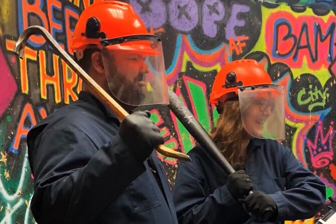 Fremont Street Smash Room: Rage & Destroy Experience - Who Will Enjoy This Most?