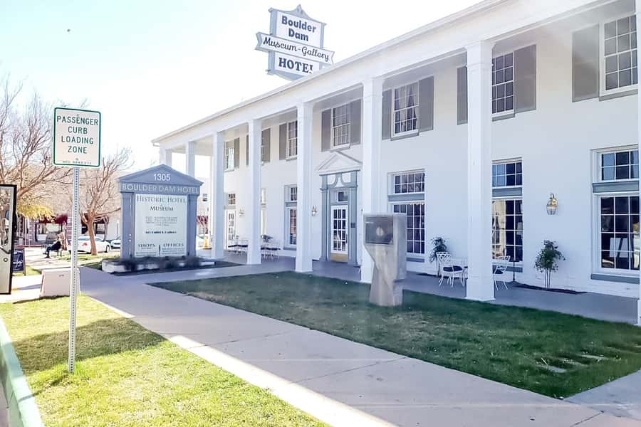 From Las Vegas: Boulder City Self-Guided Tour - Why Boulder City makes a good Las Vegas escape
