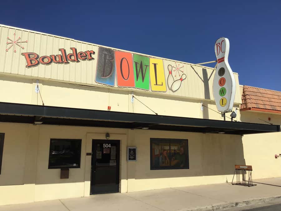 From Las Vegas: Boulder City Self-Guided Tour - The 45-minute ride from the Strip