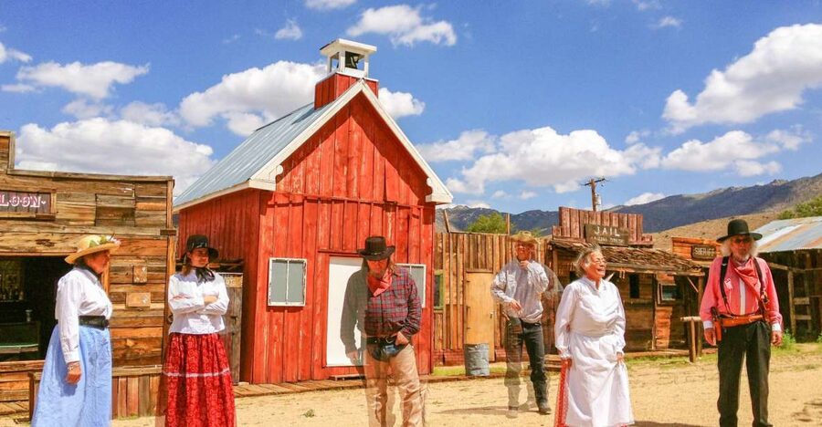 From Las Vegas: Ghost Town Wild West Adventures Day Trip - Chloride, Arizona, where a ghost town still has neighbors