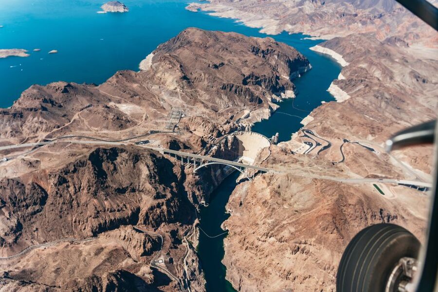 From Las Vegas: Grand Canyon Helicopter Air Tour - The flight begins over Lake Mead and Hoover Dam