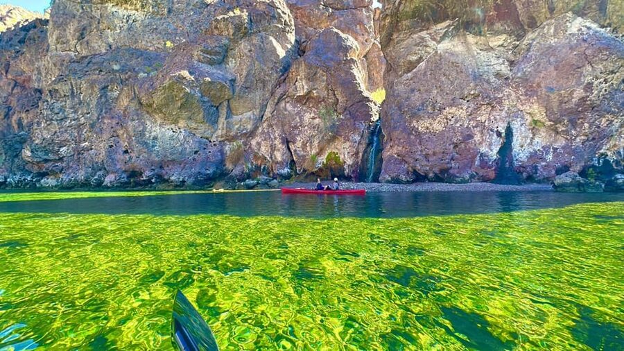 From Las Vegas: Hoover Dam Kayak Trip with 6 Hot Springs - Key points at a glance