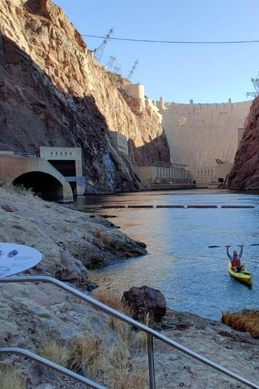 From Las Vegas: Hoover Dam Kayak Trip with 6 Hot Springs - What the guides add to a demanding day
