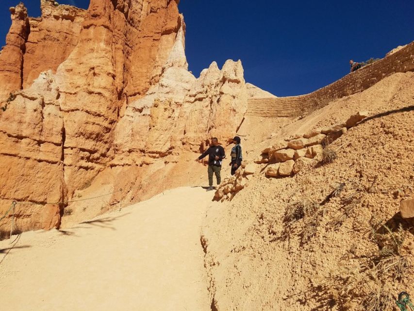 From Las Vegas: Zion and Bryce Canyon Guided Day Tour - Bryce Canyon and the hoodoo amphitheater