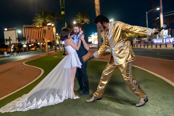 Gold Elvis Wedding or Vow Renewal at Las Vegas Sign - Key points to know before booking
