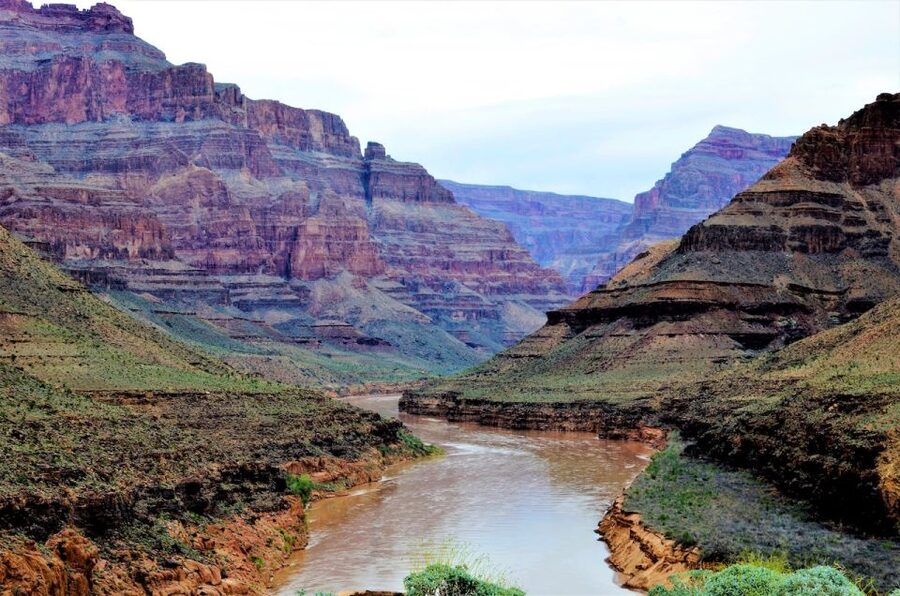 Grand Canyon Helicopter Tour with Black Canyon Rafting - From the Strip to Boulder City Airport