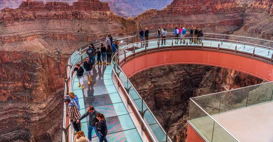 Grand Canyon Hoover Dam and Joshua Tree VIP Small Group Tour - The first Arizona break and the food question