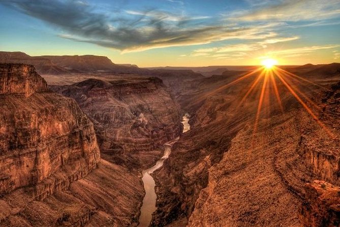 Grand Canyon South Rim Tour - Crossing the desert and the Colorado River bridge