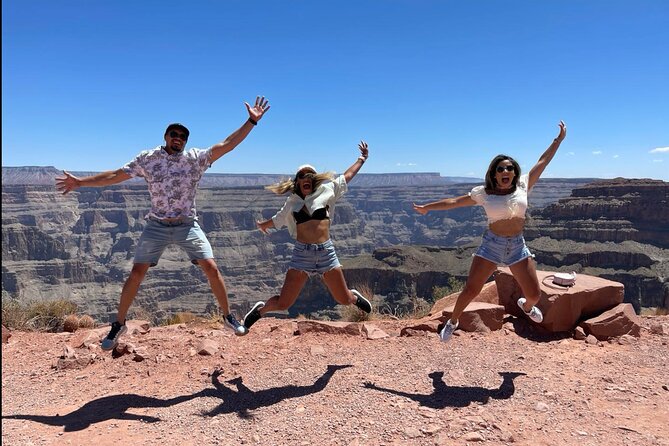 Grand Canyon Tour with Hoover Dam and Joshua Tree - Helicopter upgrade to the canyon floor