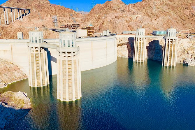 Grand Canyon Tour with Skywalk and Spanish Helicopter Flight - Lake Mead and the Mojave Desert drive