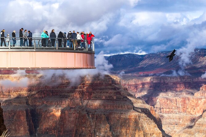 Grand Canyon West & Hoover Dam Tour With Breakfast At IHOP - Why Grand Canyon West works as a one-day trip from Las Vegas