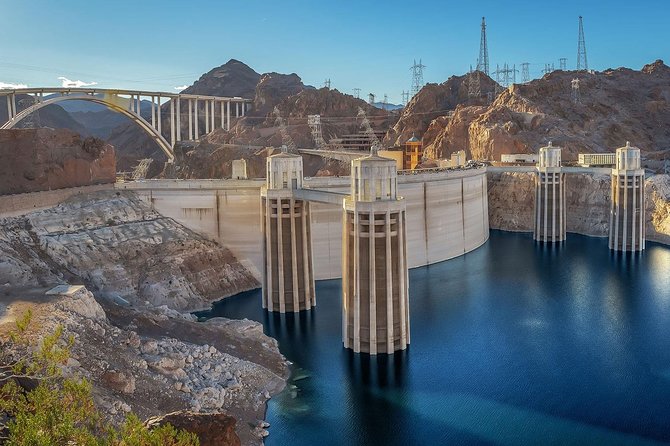 Hoover Dam Inside Tour from Las Vegas, WiFi - Inside Hoover Dam: the Generator Room and tunnels