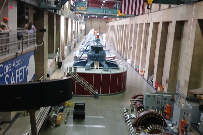 Hoover Dam Powerhouse Tour - What the private ride adds