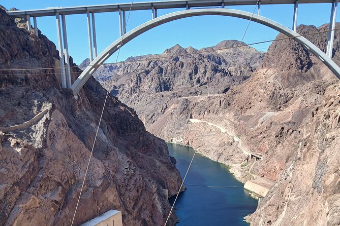 Hoover Dam Powerhouse Tour - The guide can shape the day