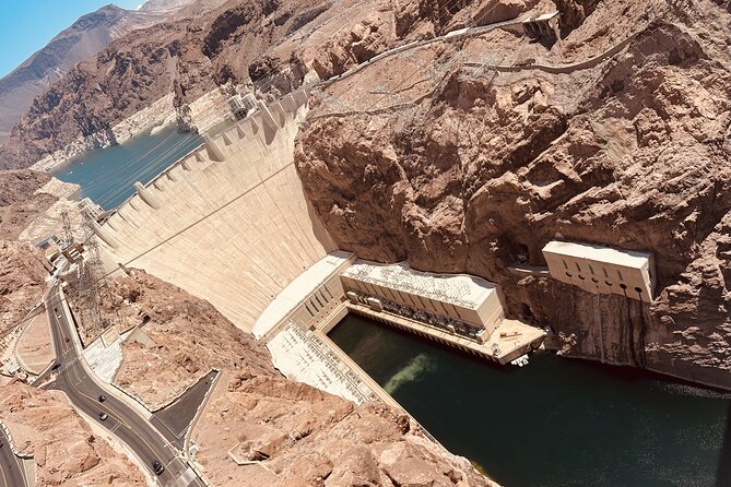 Hoover Dam Small Group Express Tour from Las Vegas - What the guide adds to the experience